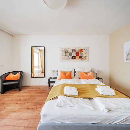 Studio Next To Karlsplatz/Karlskirche Apartment Vienna Luaran gambar