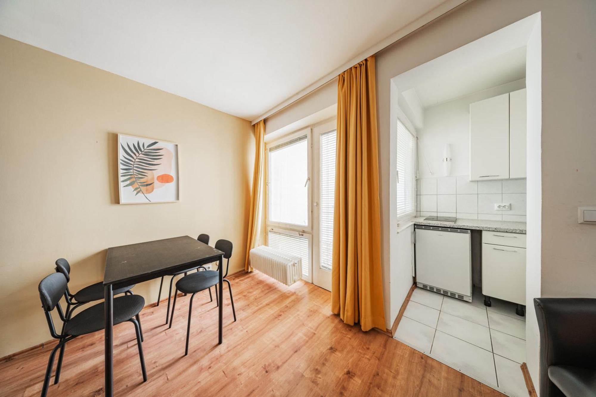 Studio Next To Karlsplatz/Karlskirche Apartment Vienna Luaran gambar